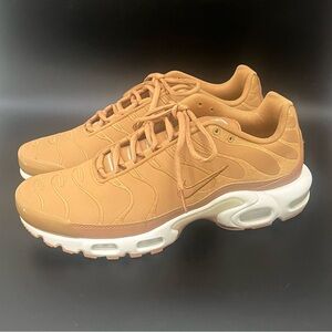 Nike Air Max Plus TN Tuned Flax Sail Wheat Gum FZ8815-200 Mens US Sz 10